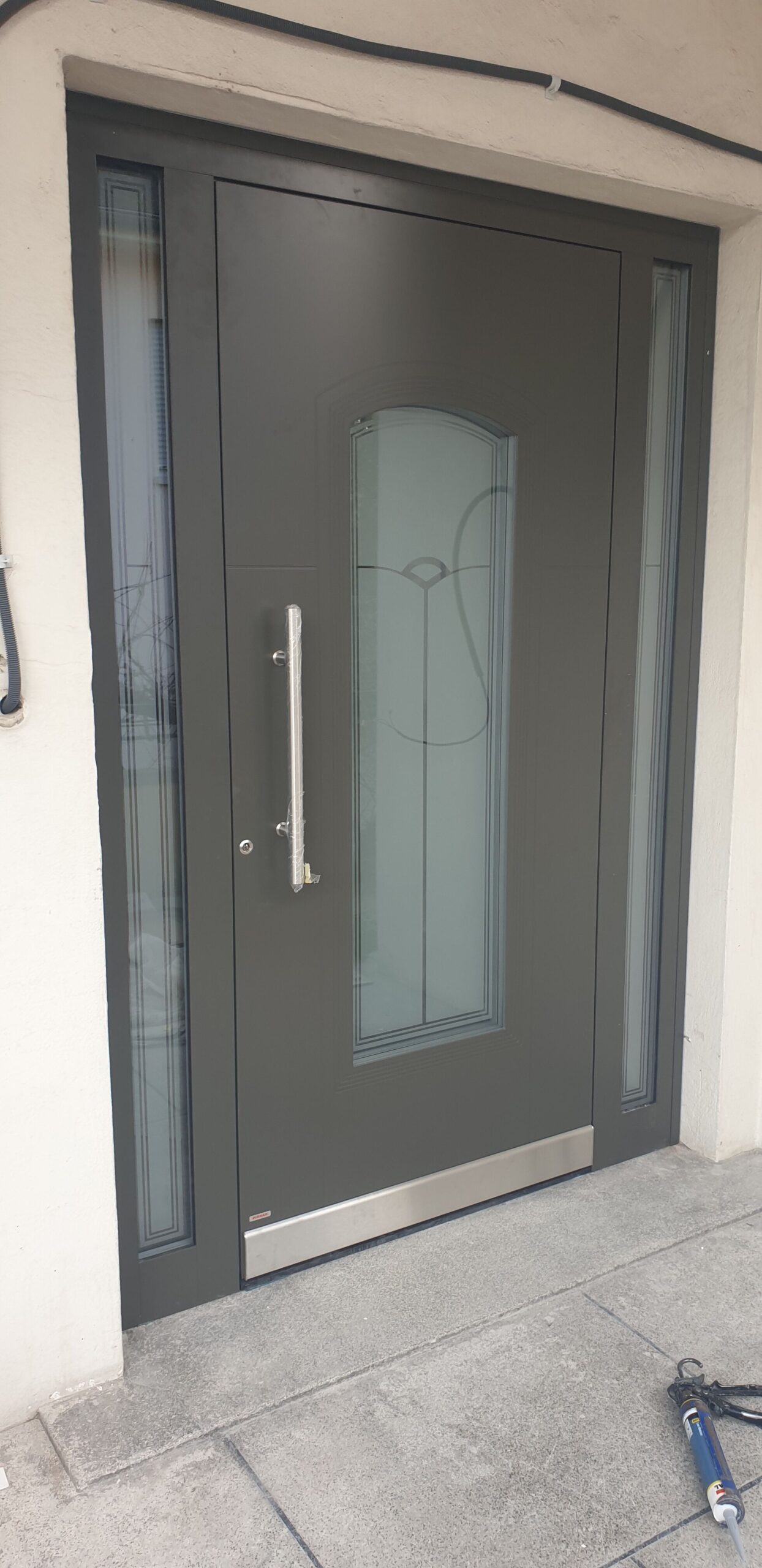 Fabrication et installation de menuiserie ext&eacute;rieure : portail, porte, fen&ecirc;tre, pergolas &agrave; Cernay vers Thann Rixheim 3